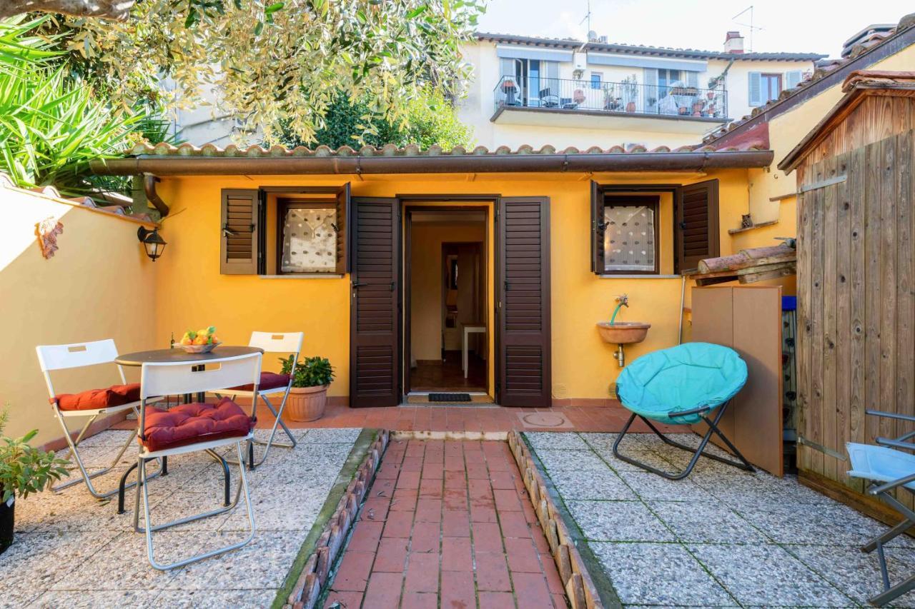 San Frediano Cozy Studio With Private Patio Apartamento Florença Exterior foto